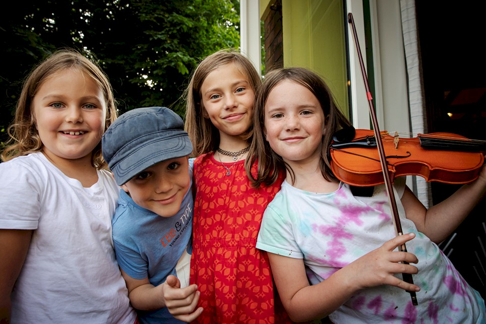 07 - Unn, Inge, Anna og Elinor.jpg