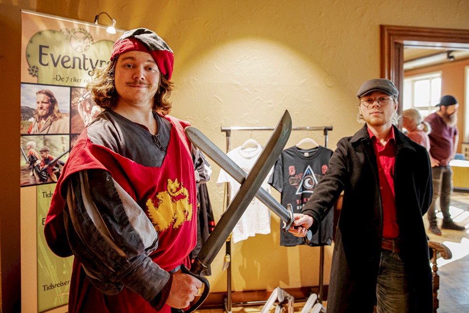 06 - Andreas Kårvik og Eirik Matias Solvik fra Tidsreiser.jpg