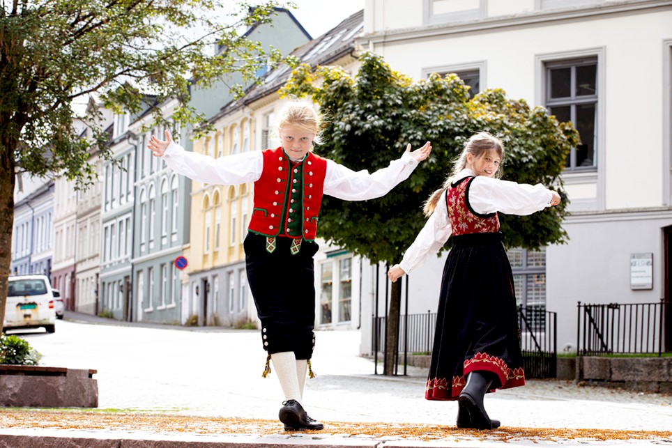 01 - Anders Valdez Vetås 10 år og Liv Bergfjord 10 år.jpg