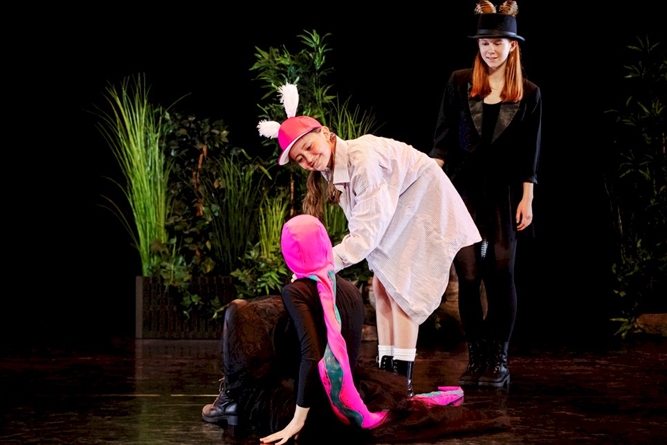 03 - Nikoline i Tjommi forestillingen.jpg