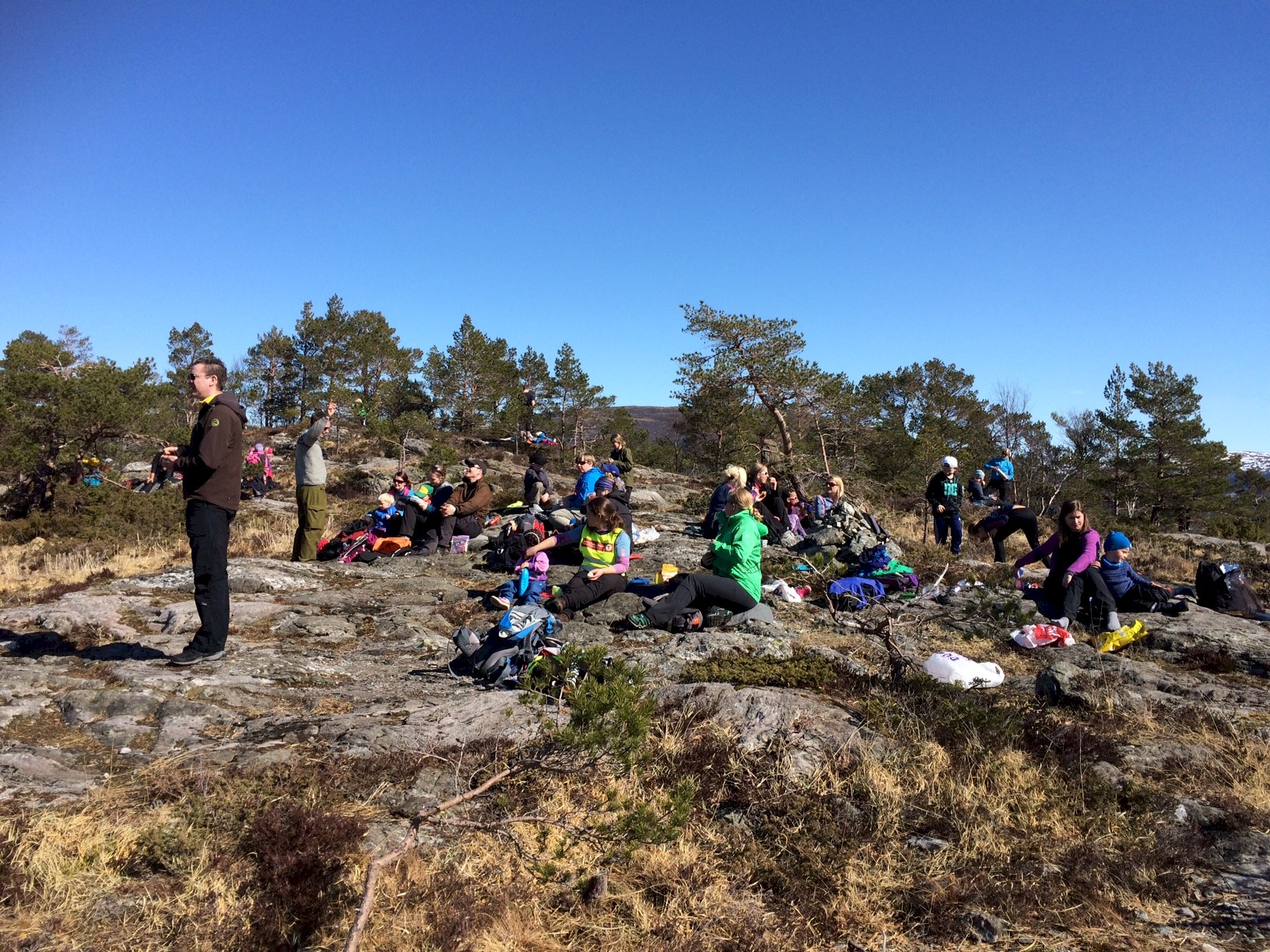 Søndagstur til Storeknappen  10.04.16, Foto av Gerke Evensen.JPG